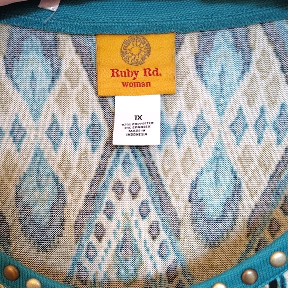 Ruby Rd. Blue and Green Patterned Tunic - Picture 2 of 4